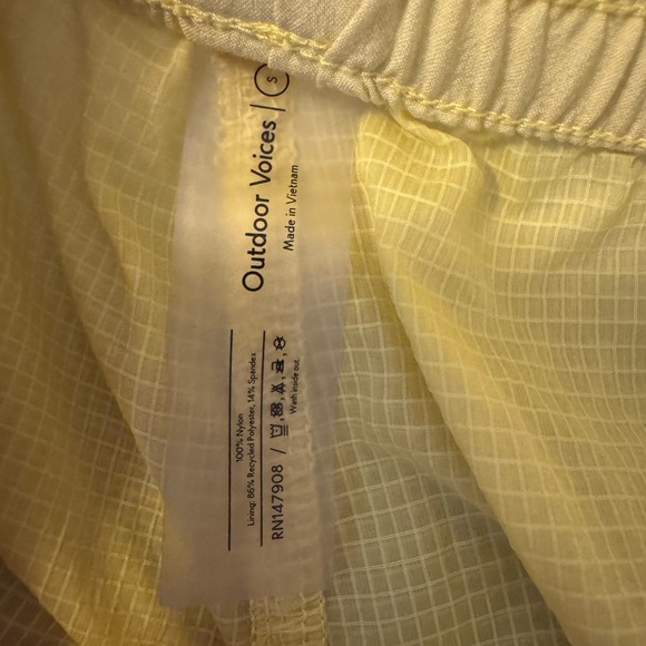Outdoor Voices Yellow Women's Cargo Shorts - Picture 5 of 9
